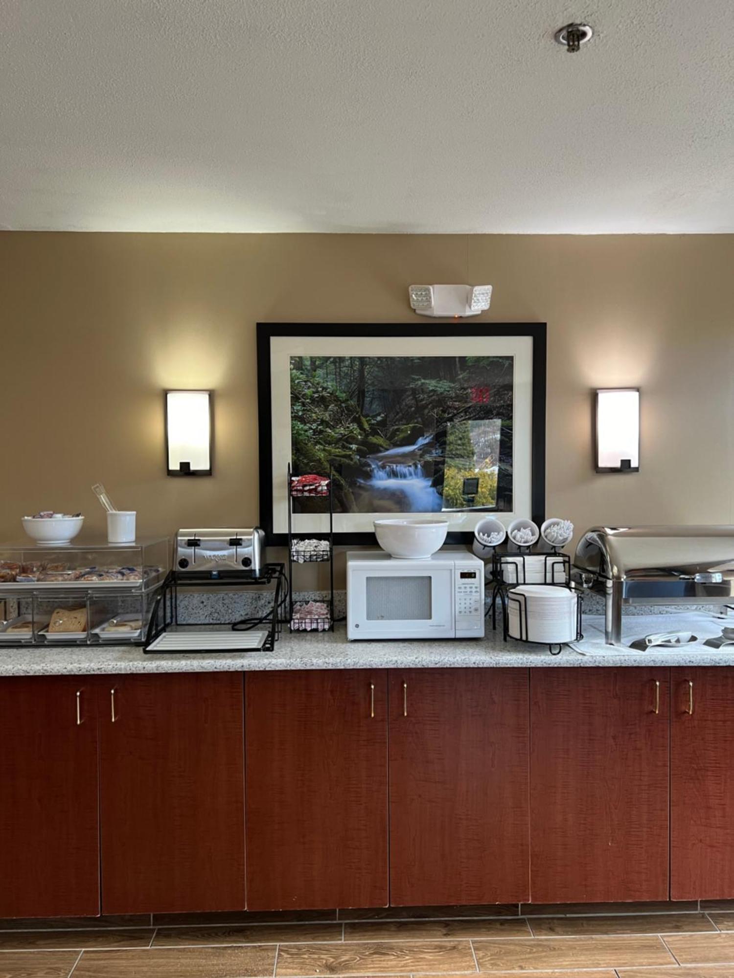Comfort Inn & Suites Wilkes Barre - Arena Экстерьер фото